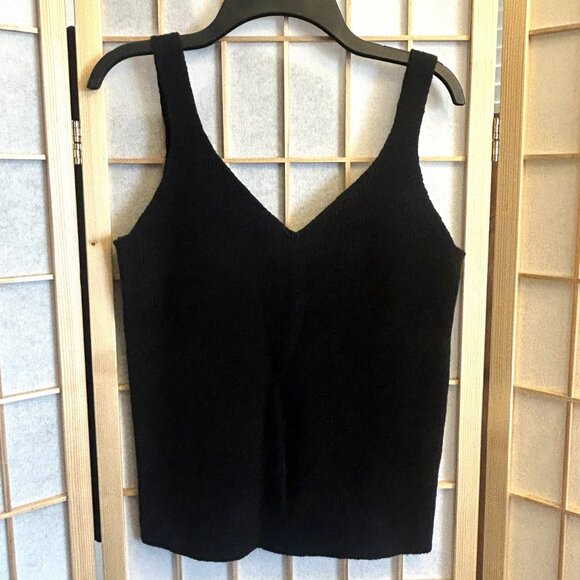 Old Navy Black V-Neck Thick Rib-Knit Sweater Tank Top Women Sz. M - Picture 2 of 8